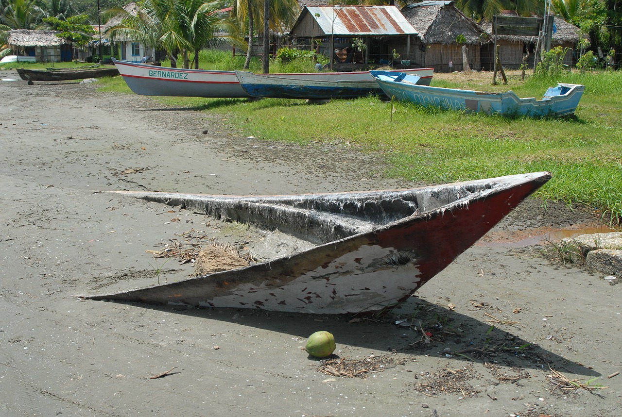 boat beach travel free photo