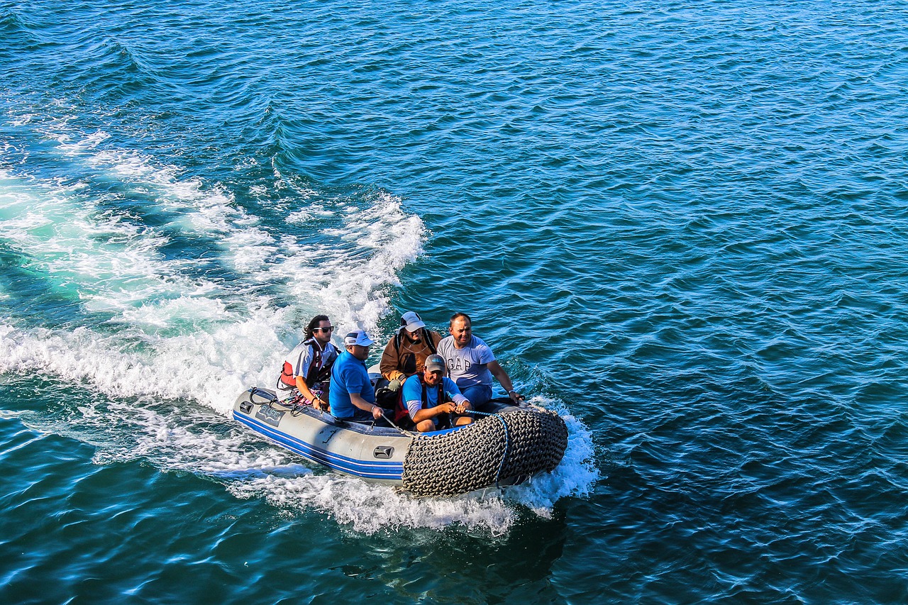 boat people chile free photo