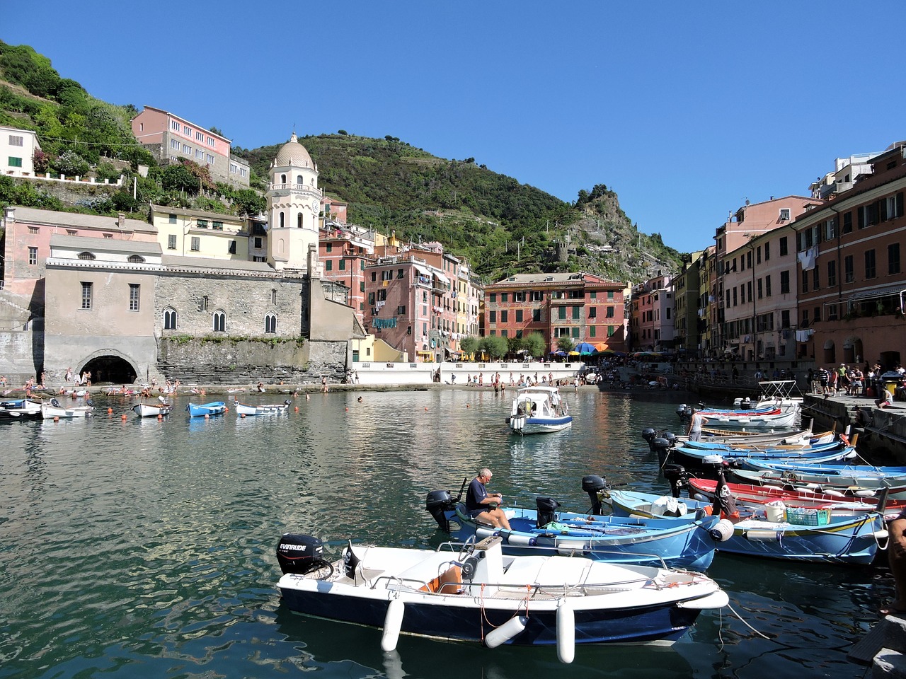 boat porto cinque terre free photo