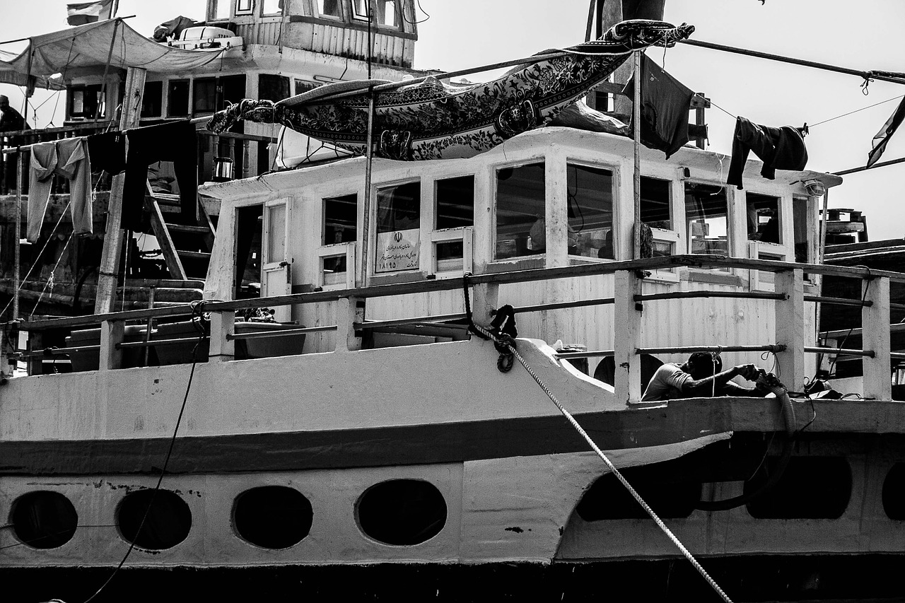 boat transport port free photo
