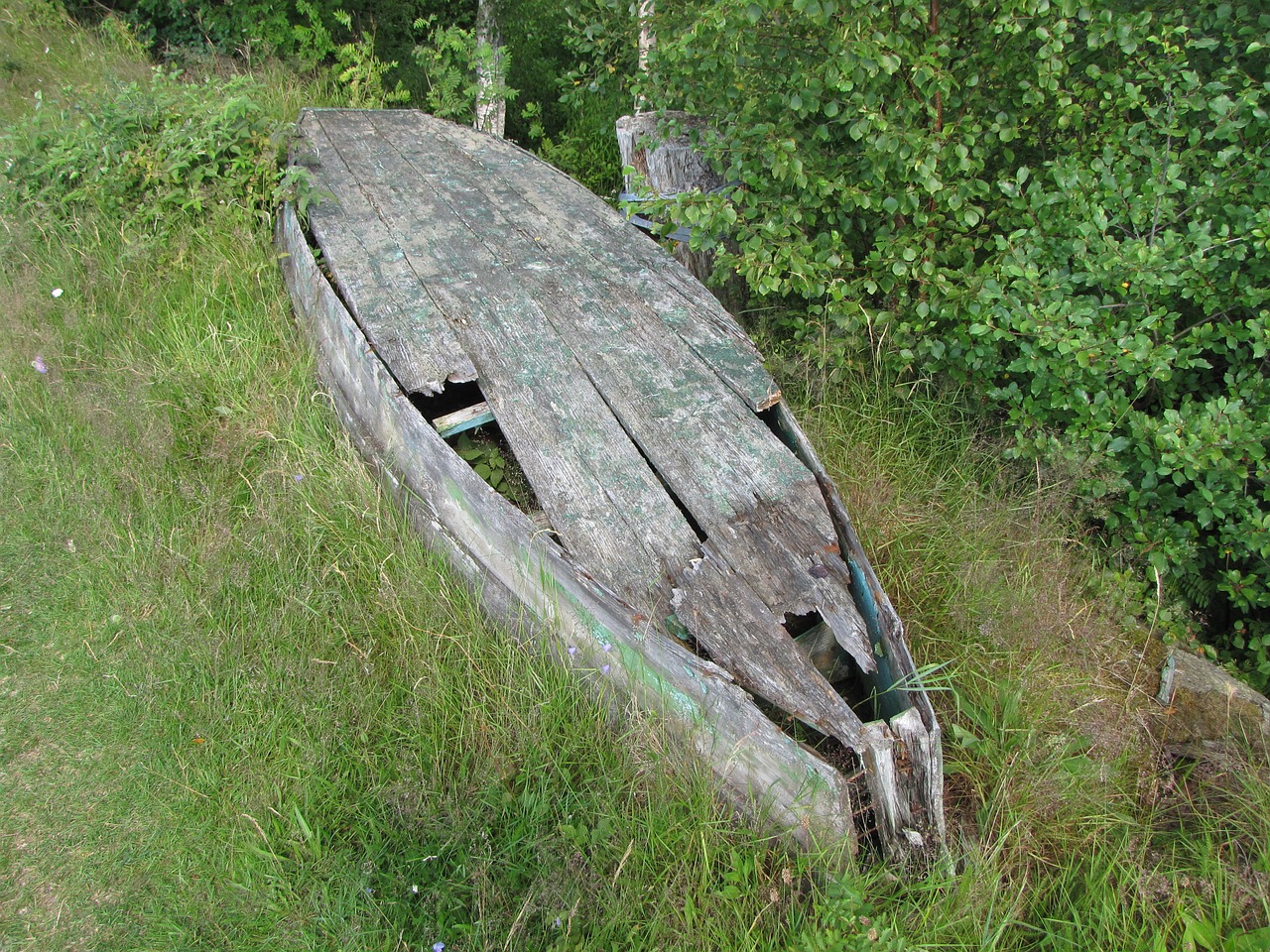 boat old lake free photo