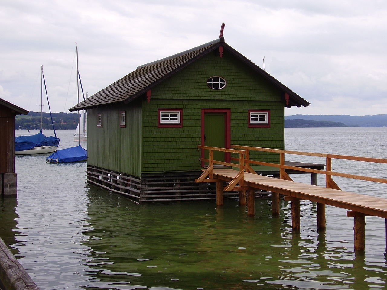 boat house ammersee water free photo