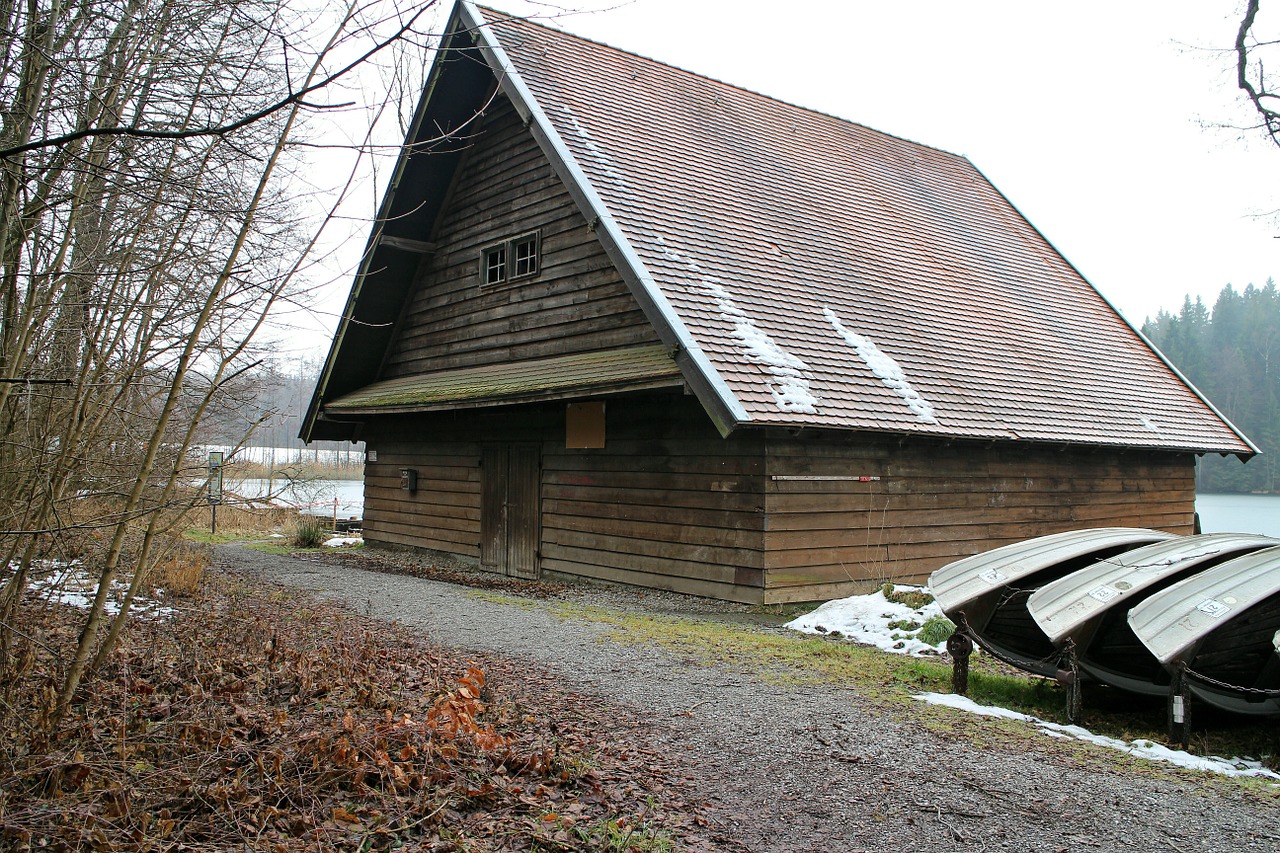 boat house fisherman's house home free photo