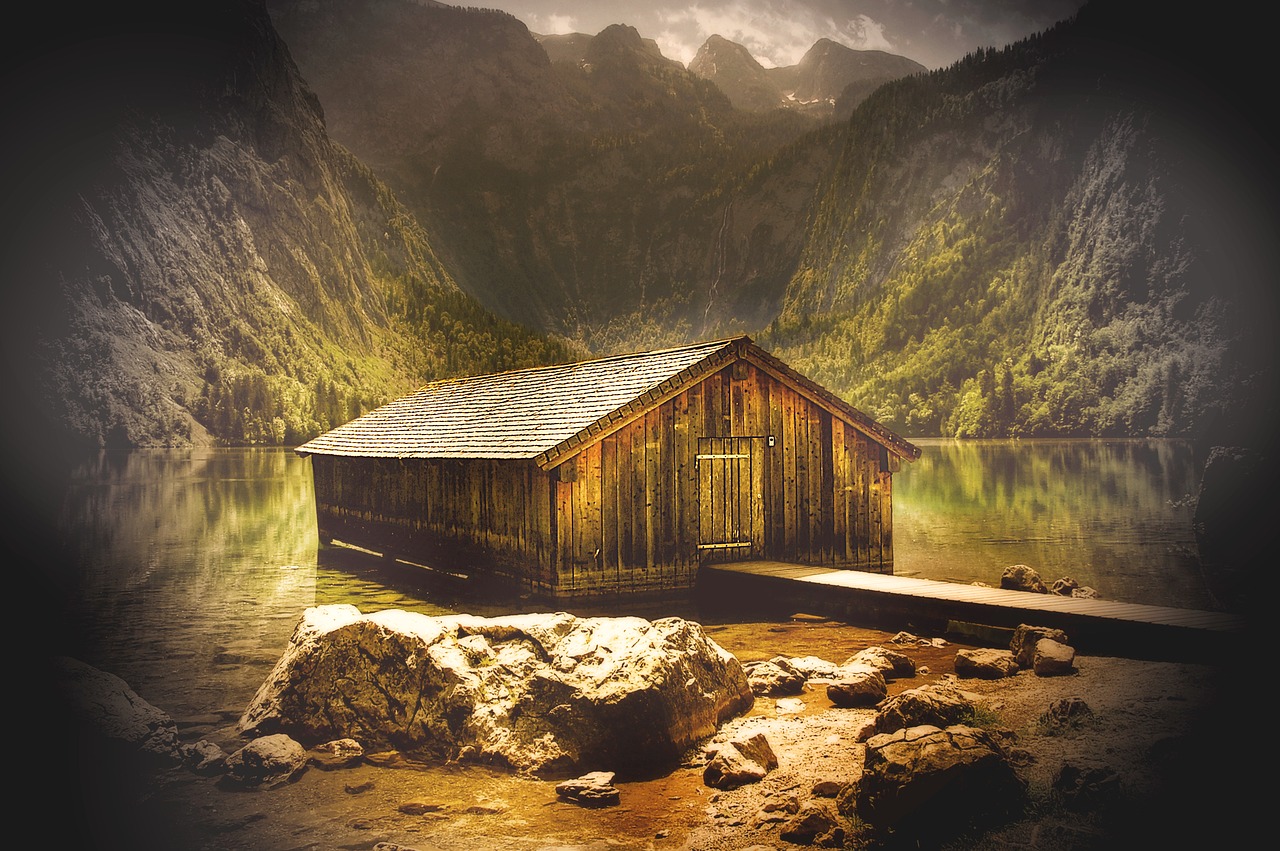 boat house  upper lake  bavaria free photo