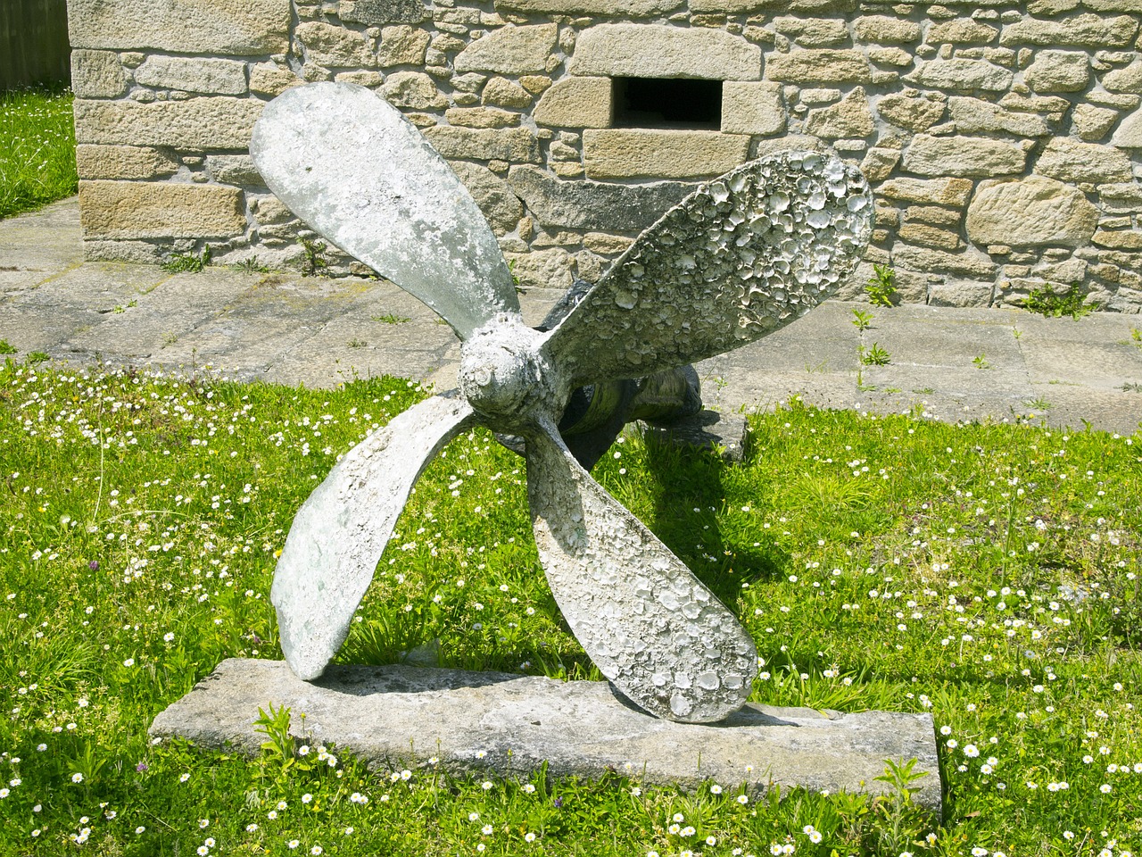 boat propeller museum san ciprian lugo free photo