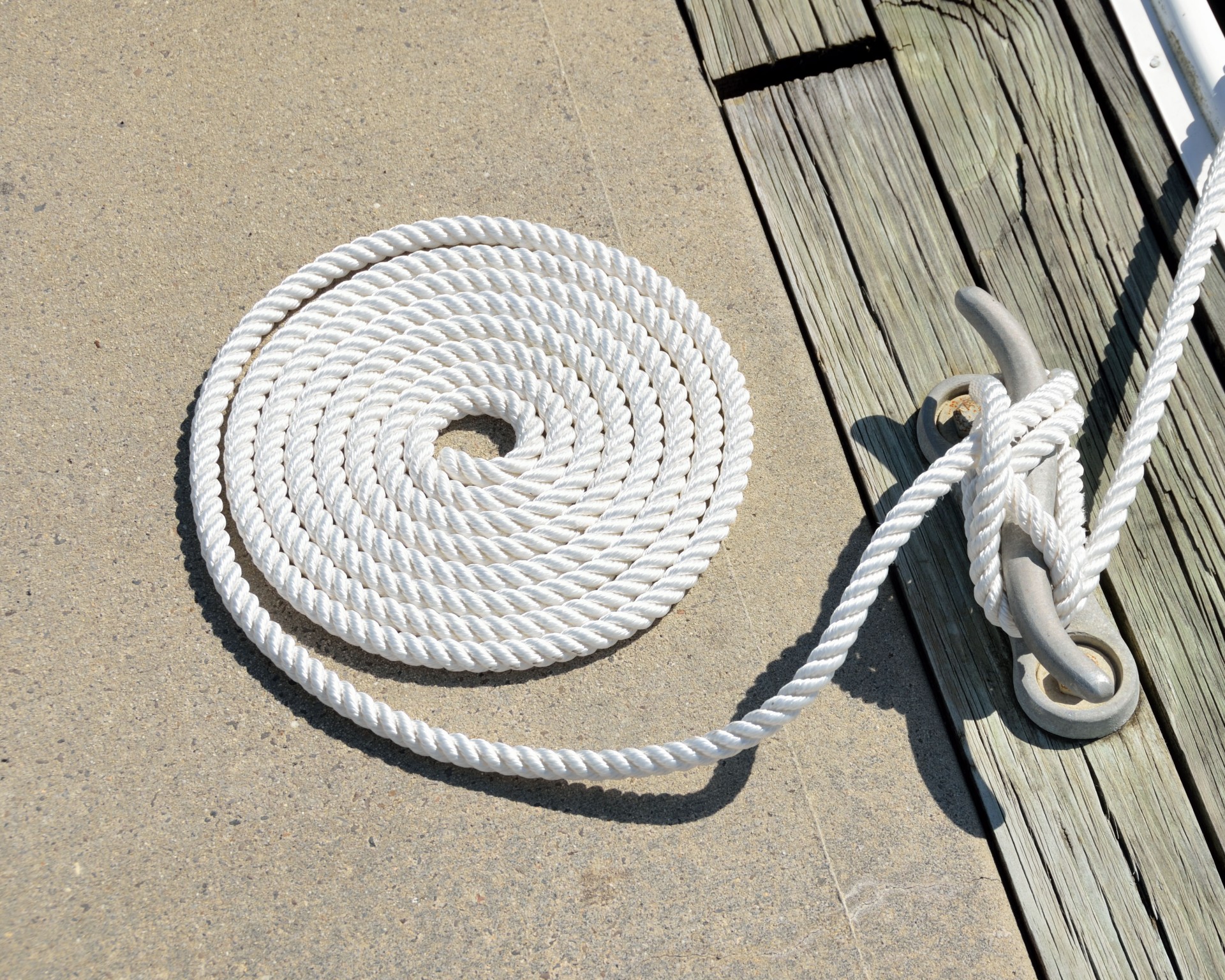 rope tie up cleat free photo