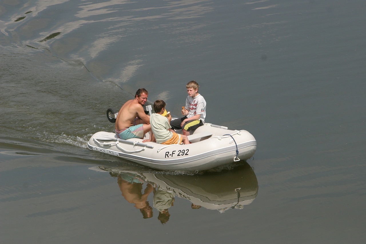 boat trip dinghy altmühl free photo