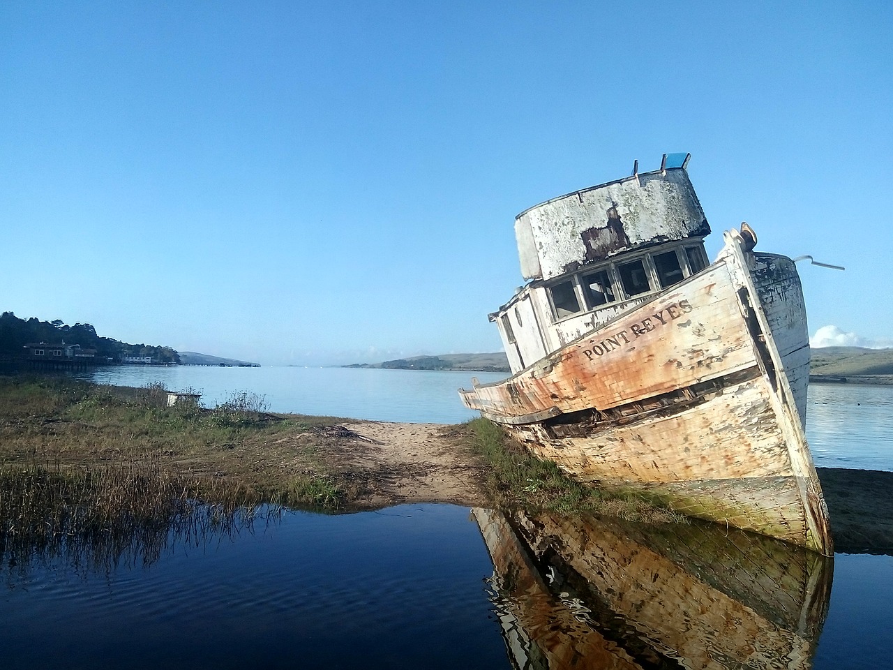 boat wreak california freak free photo