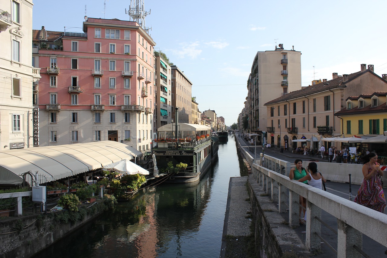 boathouse navigli milan free photo