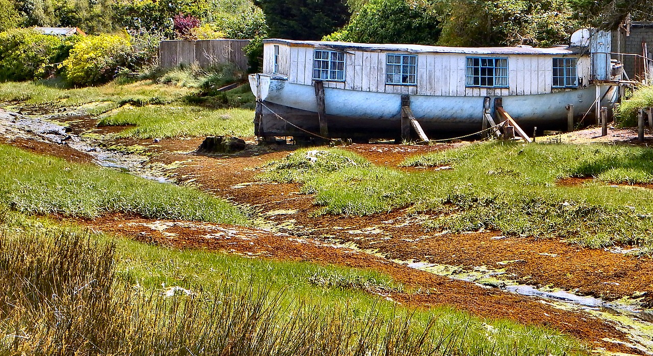 boathouse boat house free photo