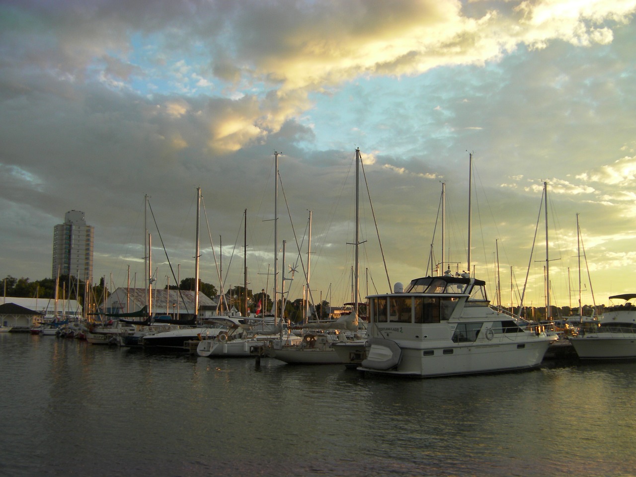 boats harbor sunset free photo