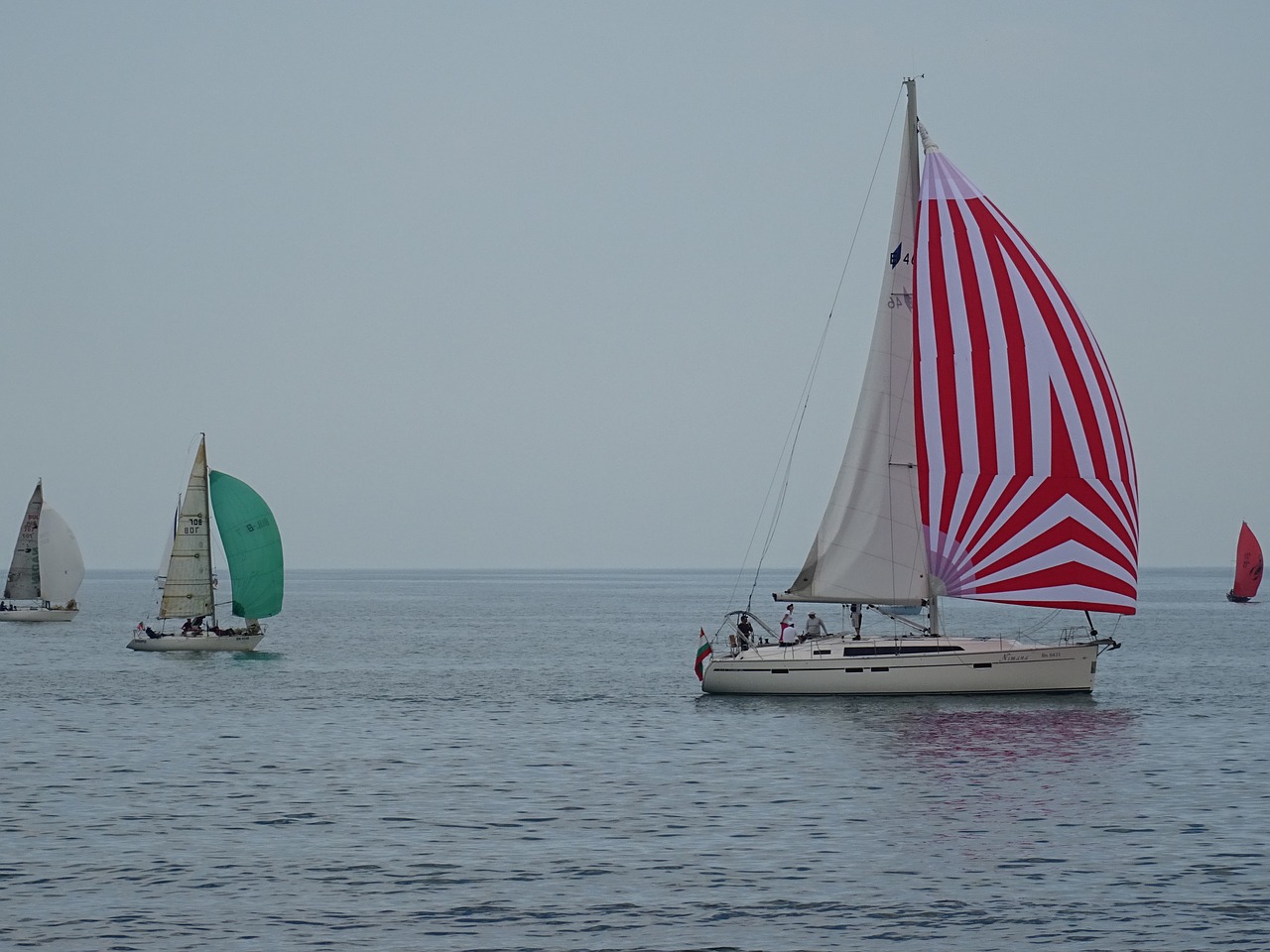 boats sea sky free photo