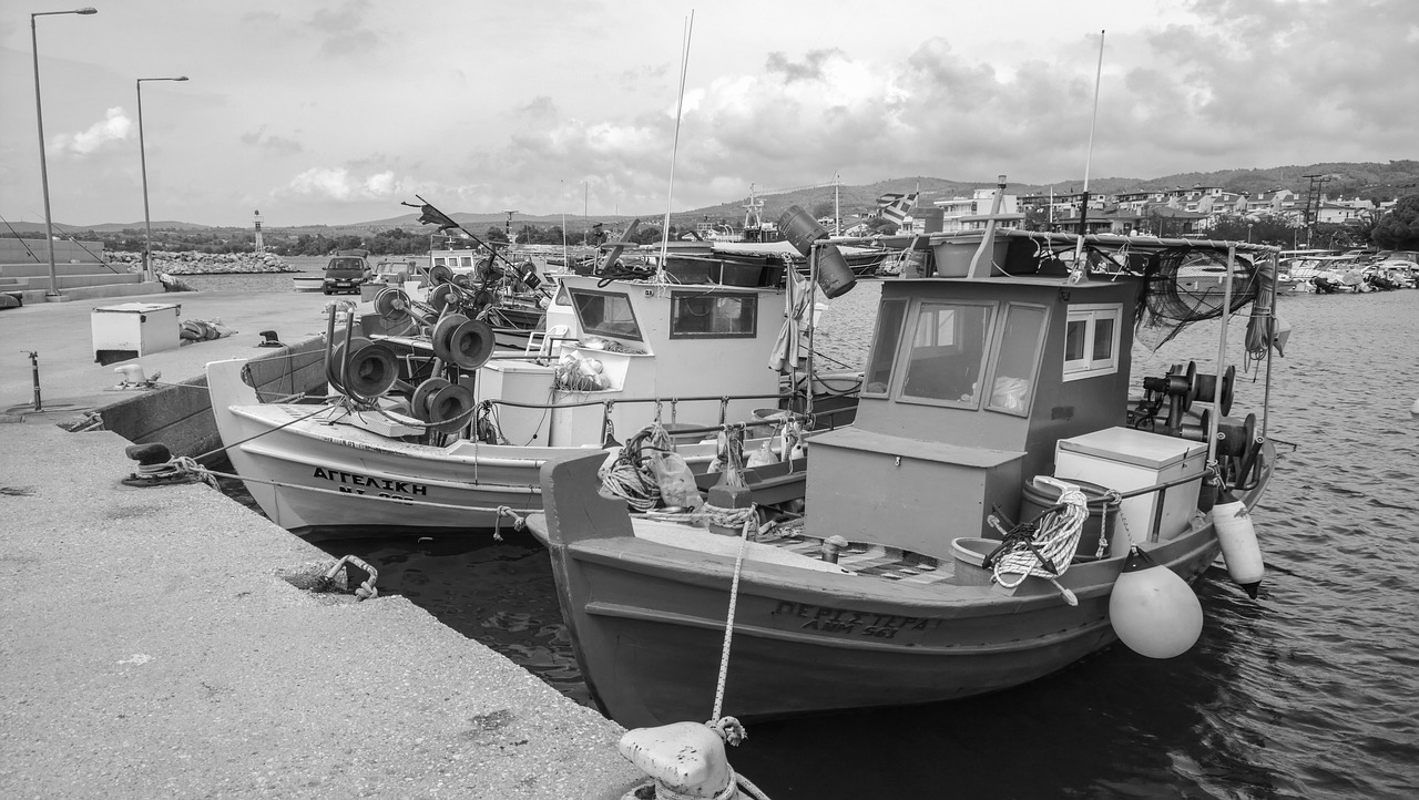 boats fishing boat fishing free photo