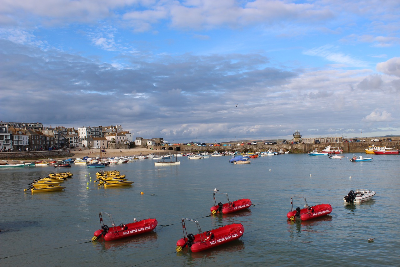 boats bay sea free photo