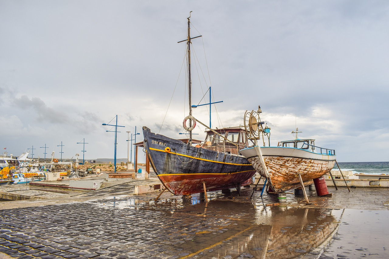 boats dock shipyard free photo