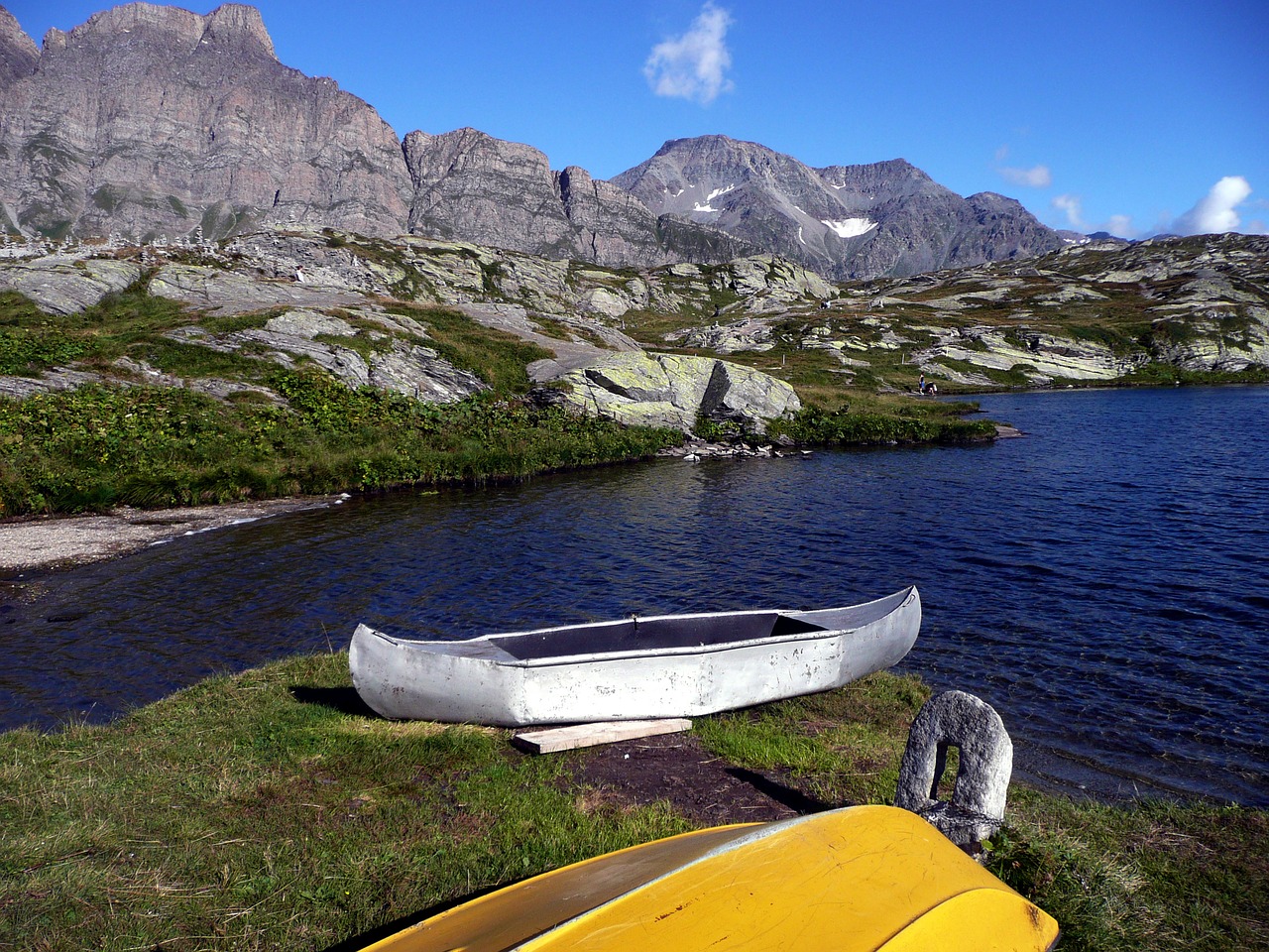 boats bergsee high mountains free photo