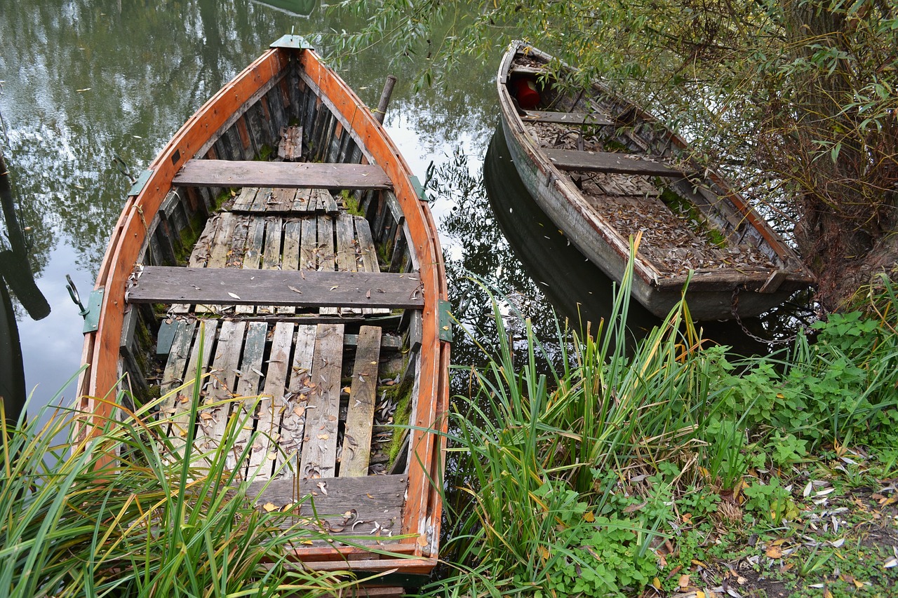 boats autumn lakeside free photo