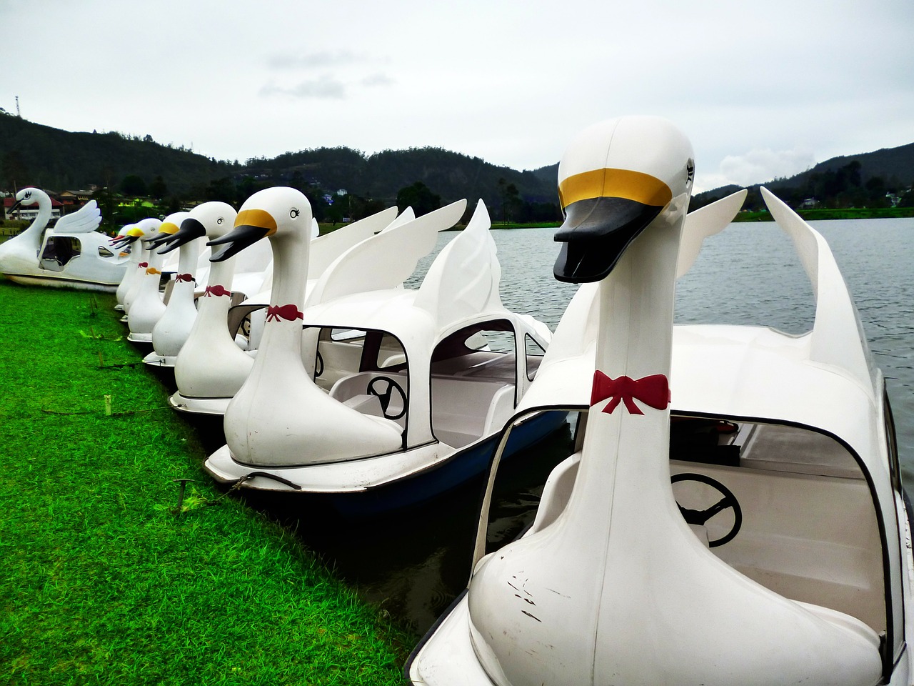 boats white leisure free photo