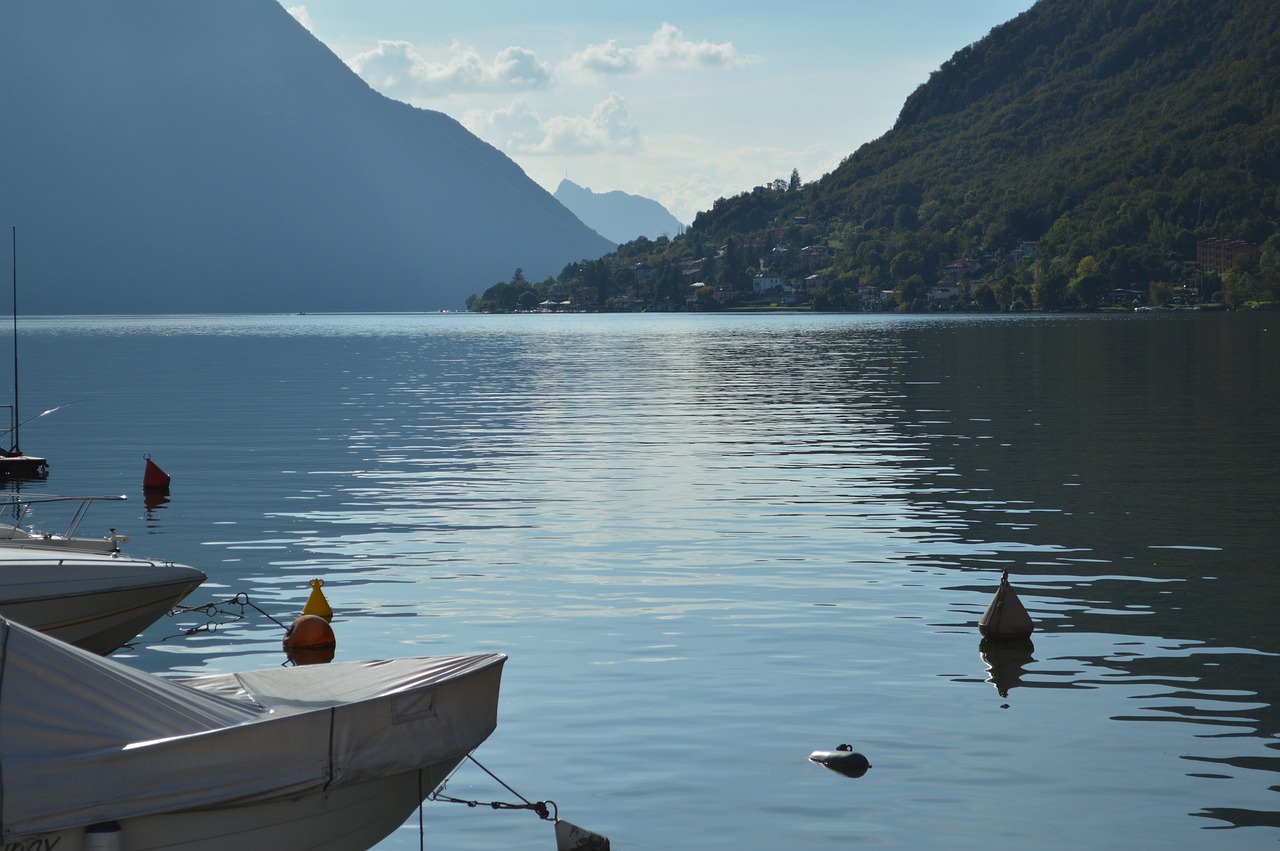 boats  lake  italy free photo