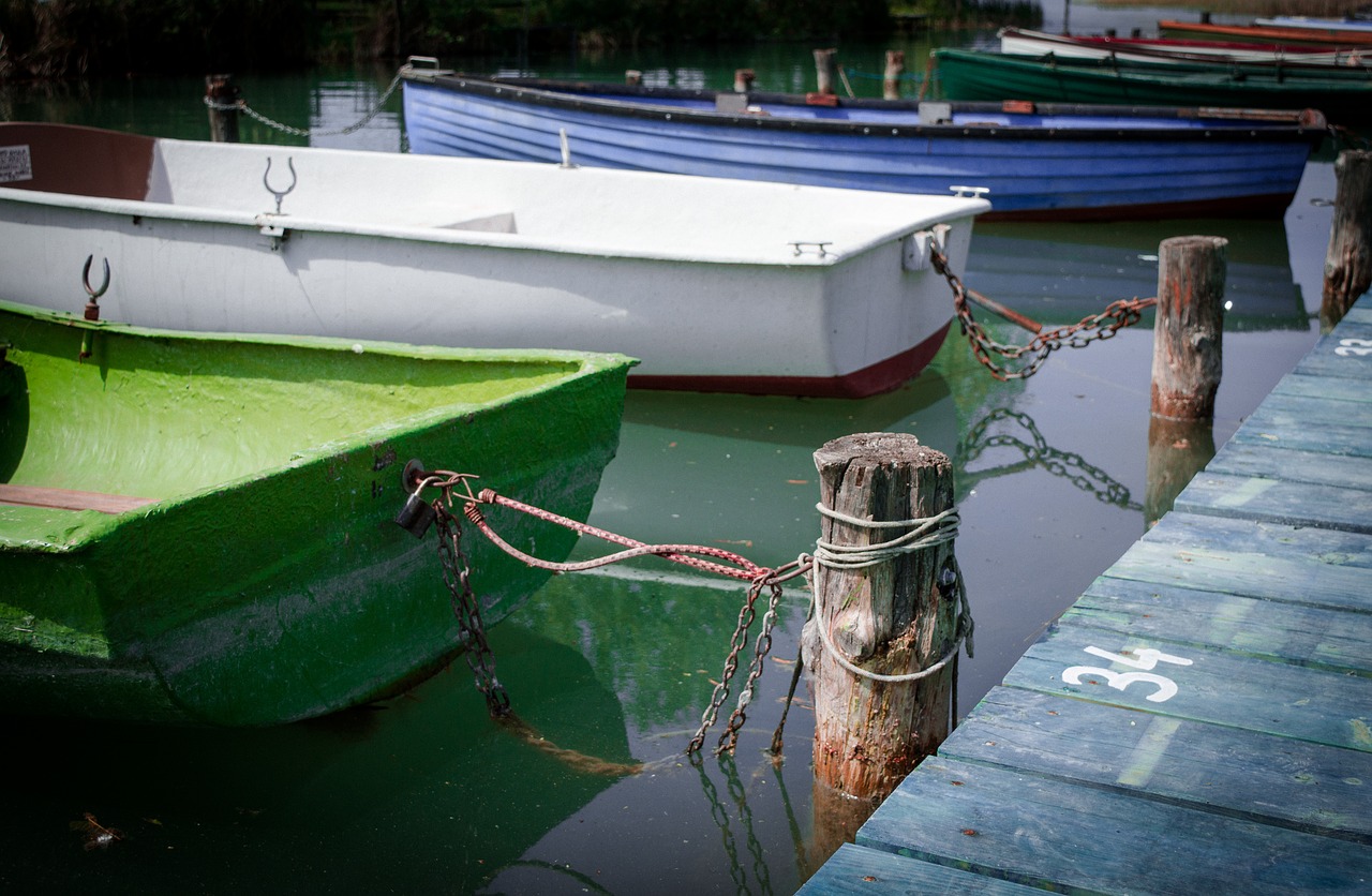 boats  lake  balaton free photo