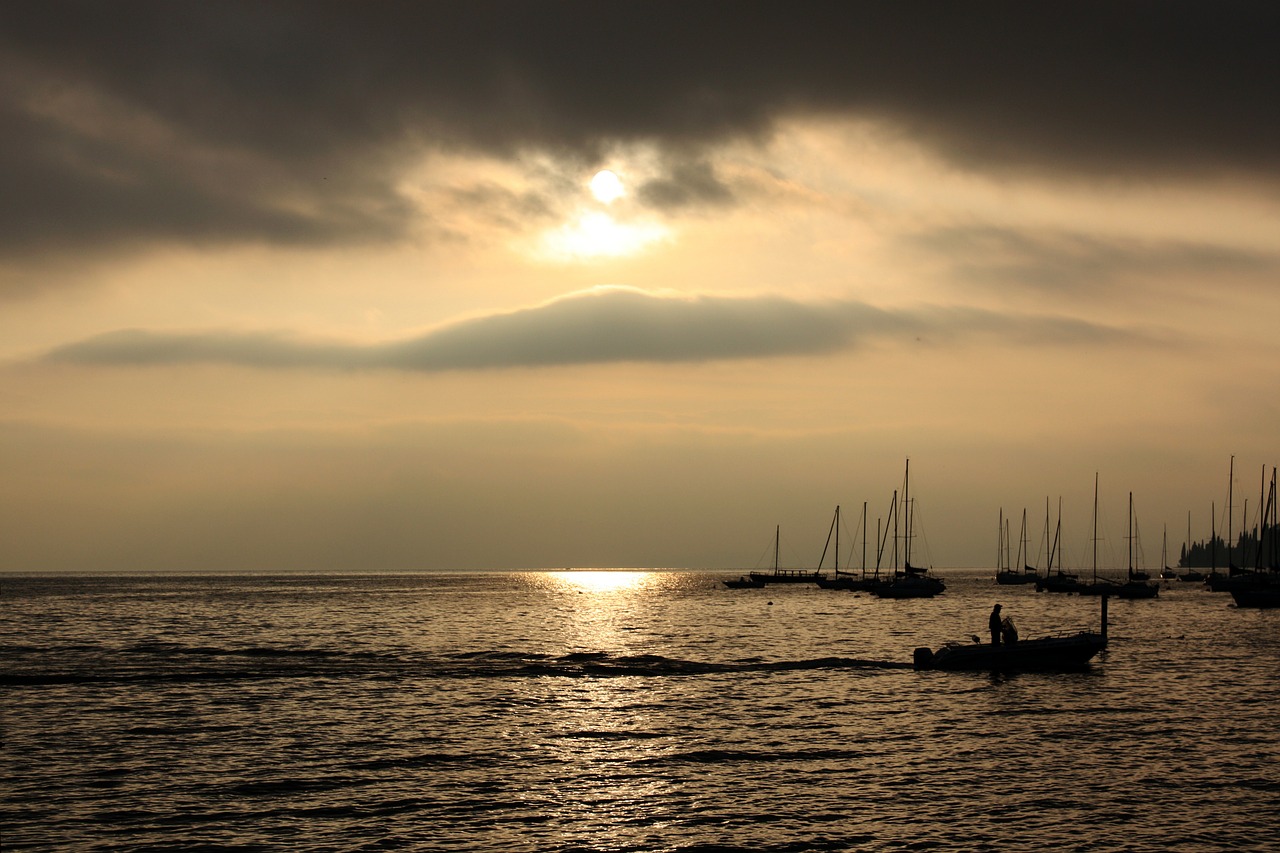 boats fischer lake free photo