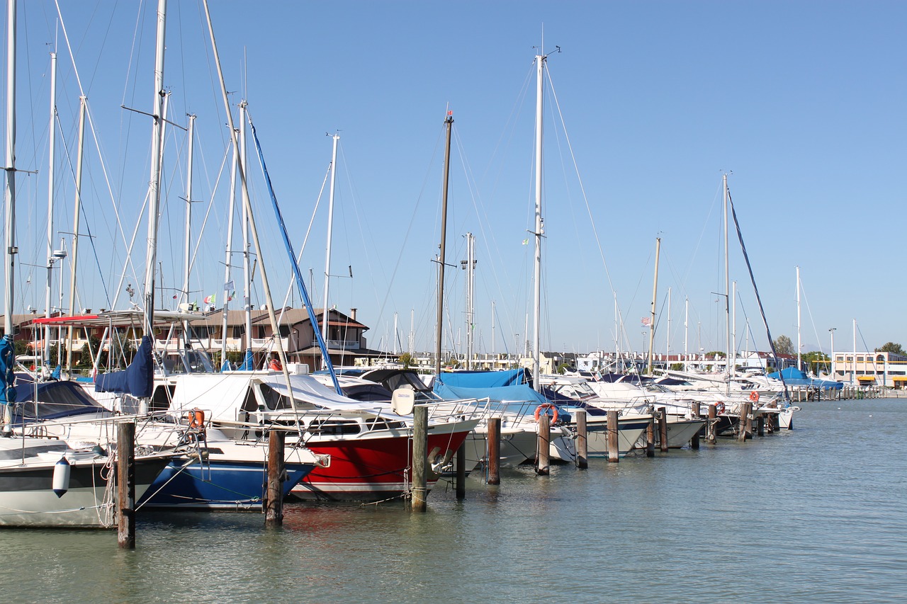 boats  porto  sea free photo