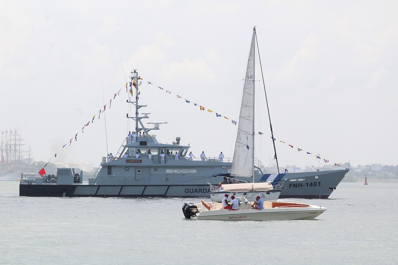 boats  cartagena  colombia free photo