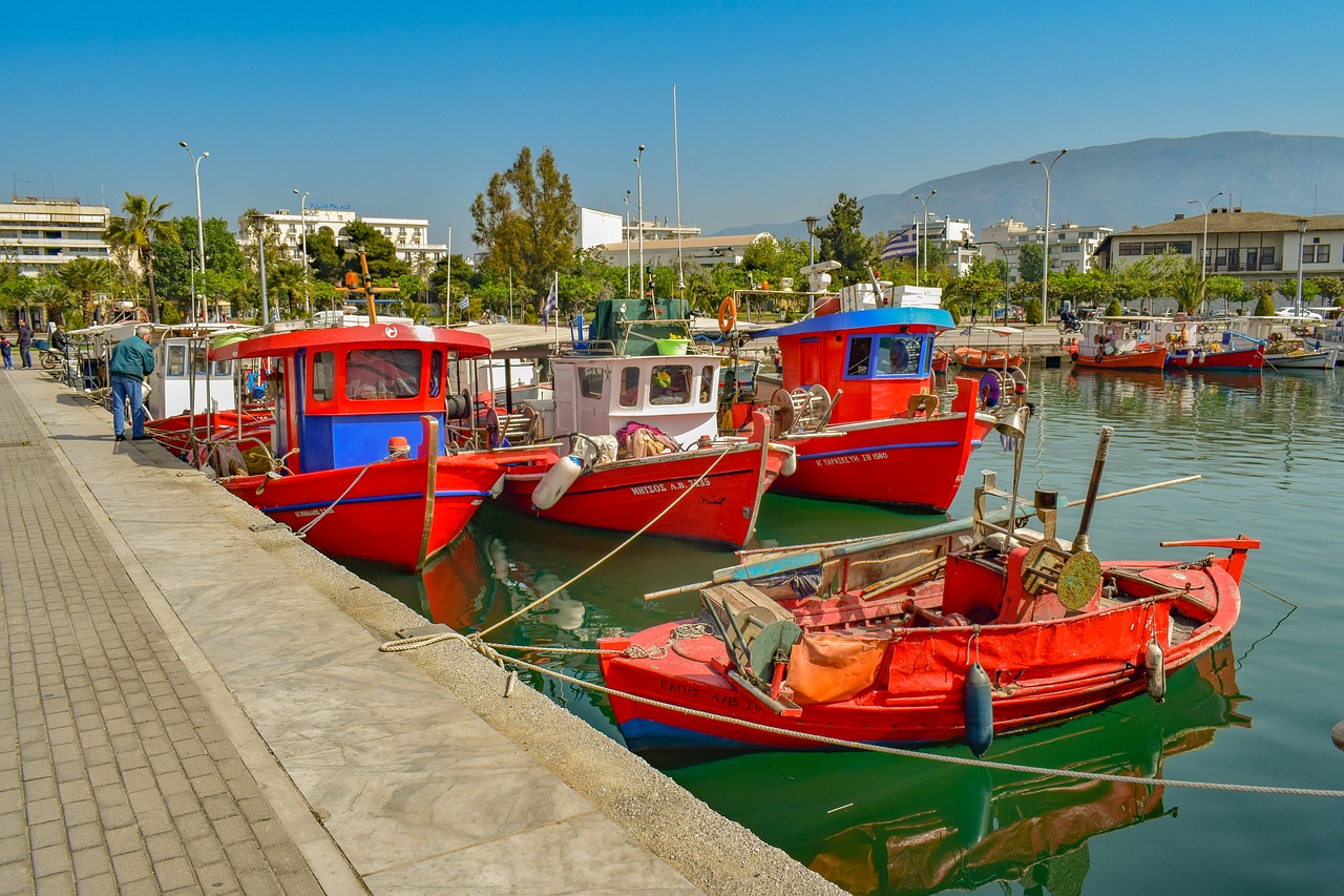 boats  red  port free photo