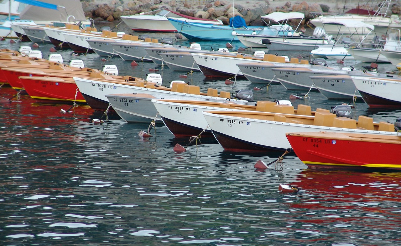 boats parking island free photo