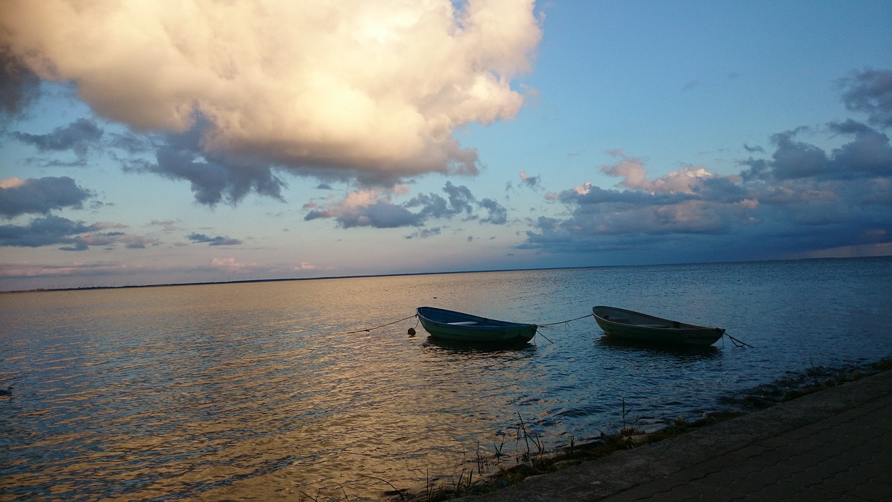 boats abendstimmung sea free photo