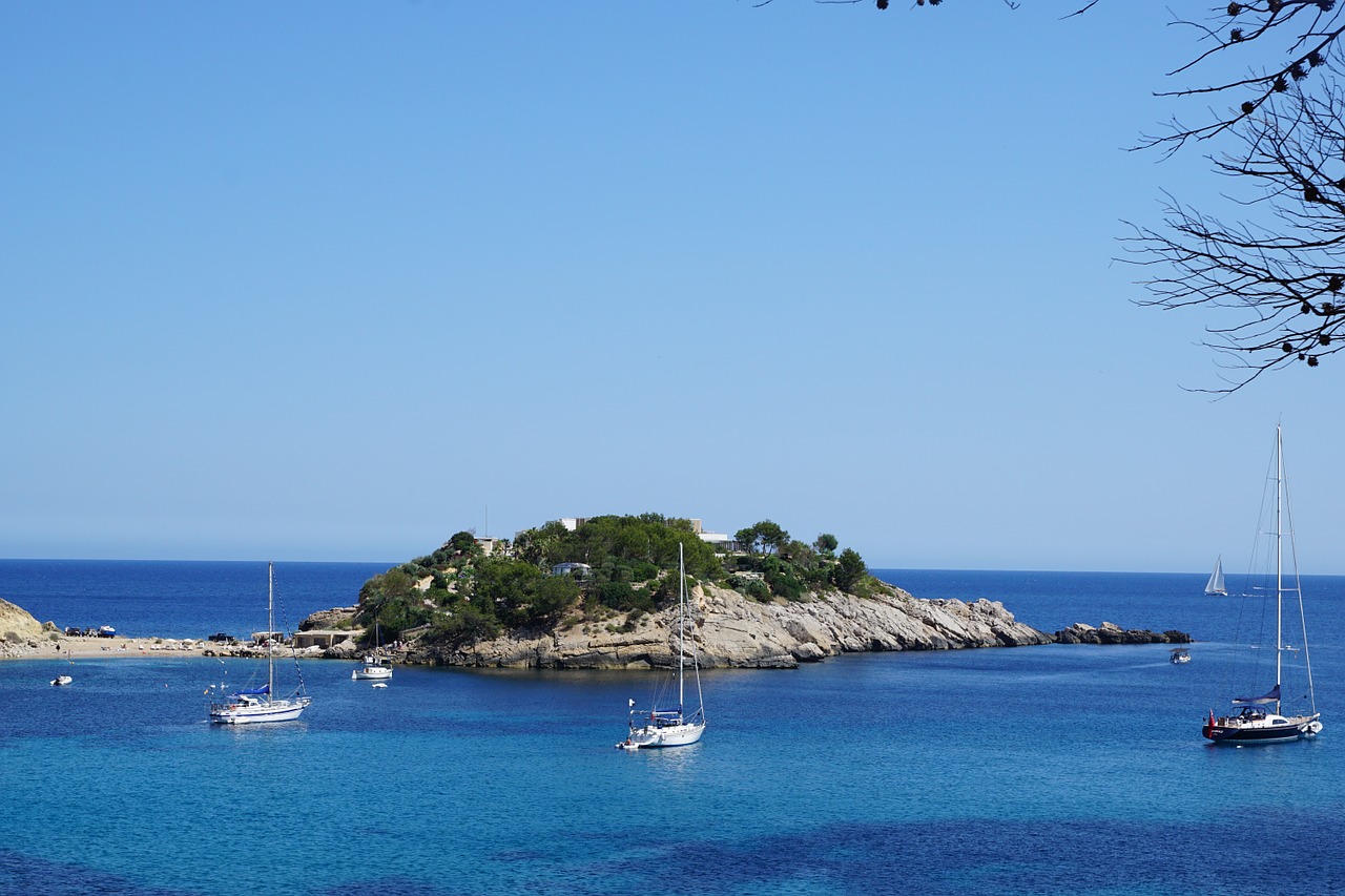 boats sea water free photo