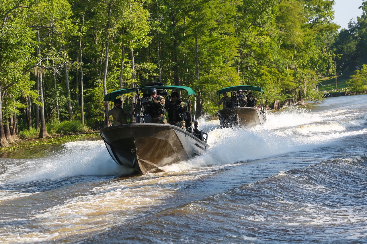 boats teamwork training free photo