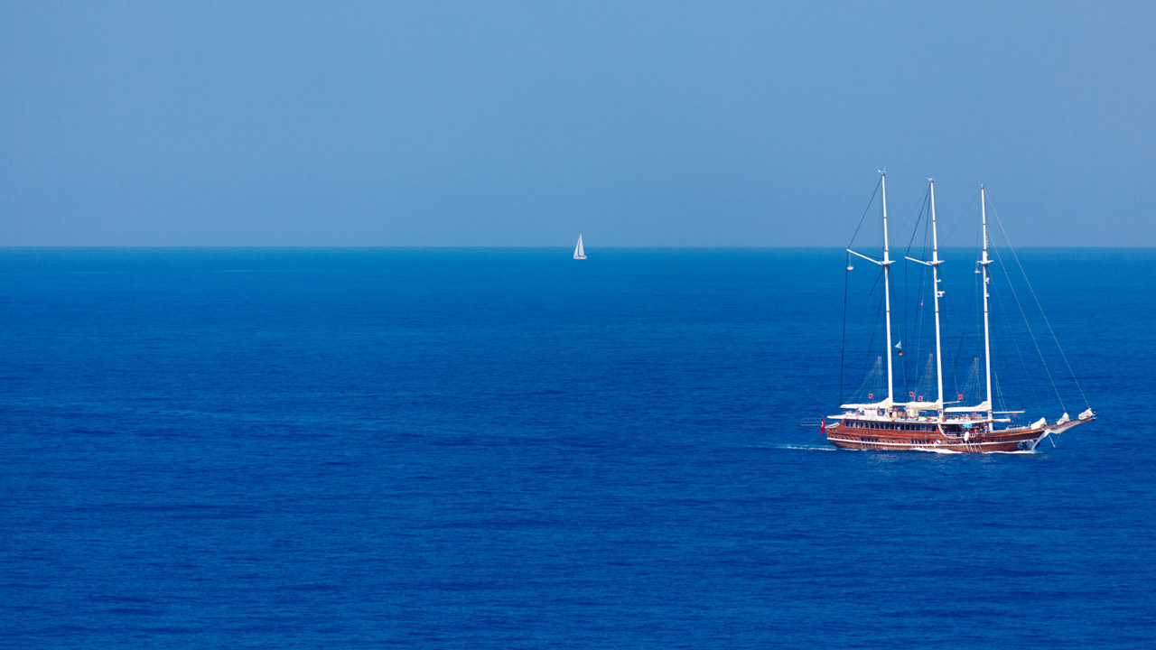 blue boat holiday free photo