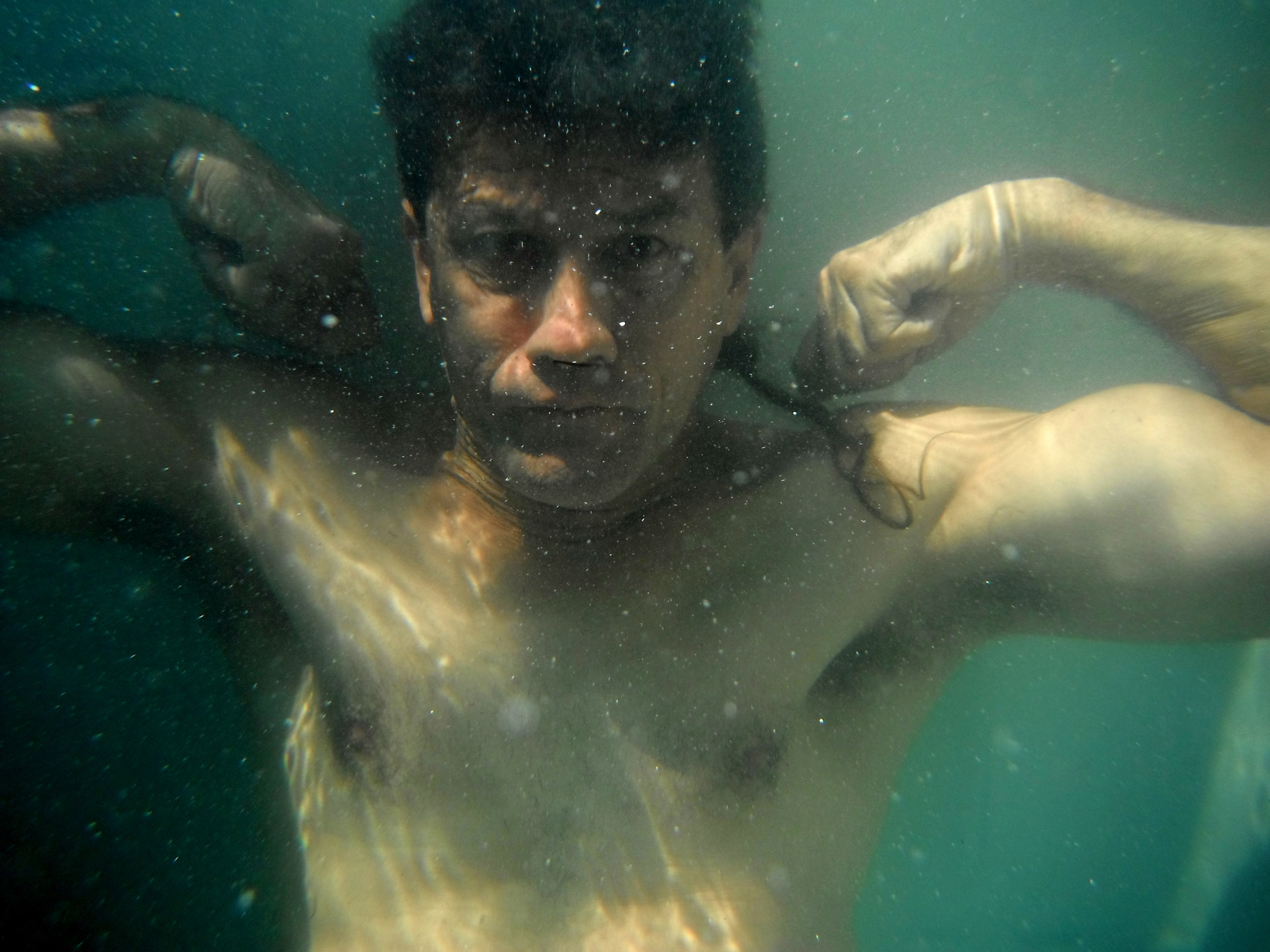 body building poses underwater flexing free photo