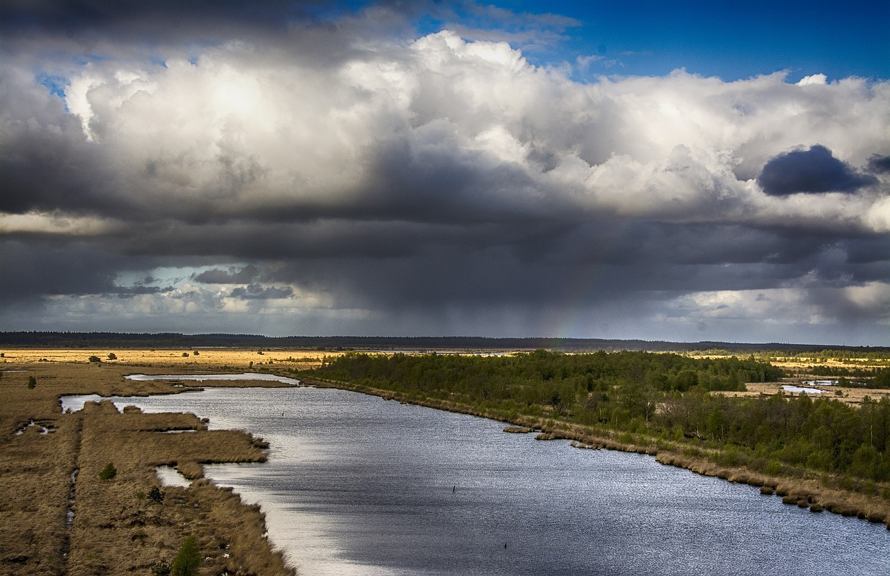 body of water nature sky free photo