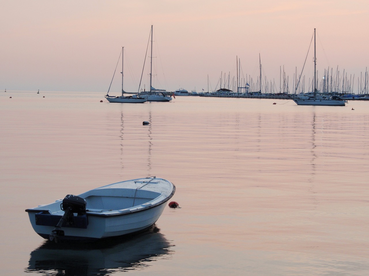 body of water boat sea free photo