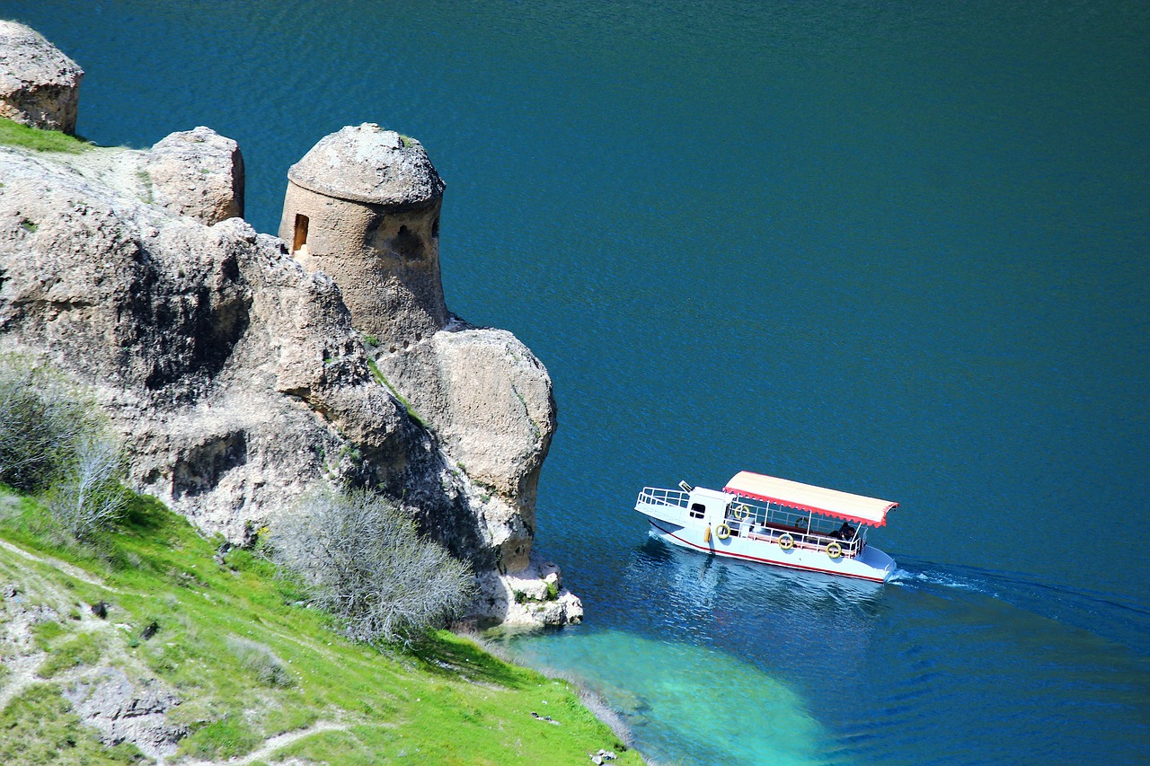 body of water travel outdoor free photo