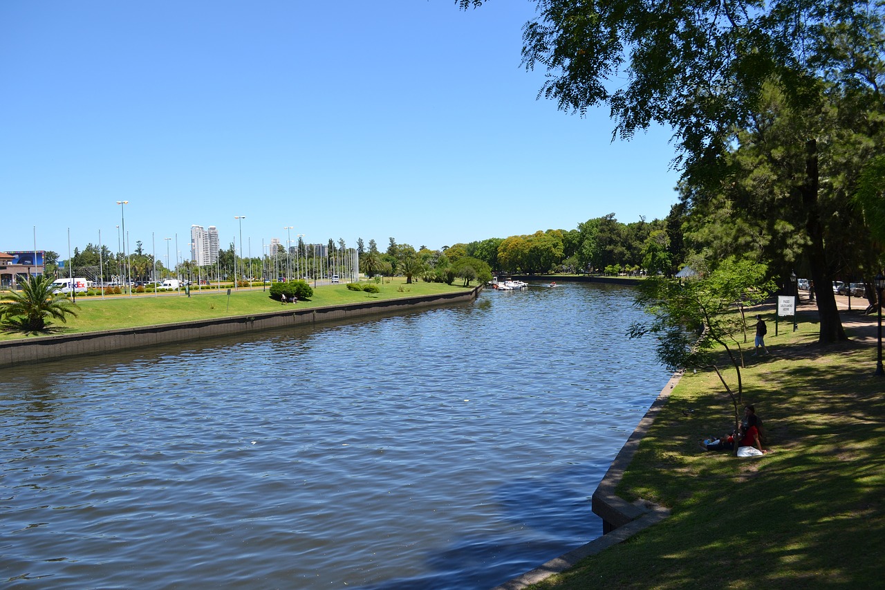 body of water  nature  lake free photo