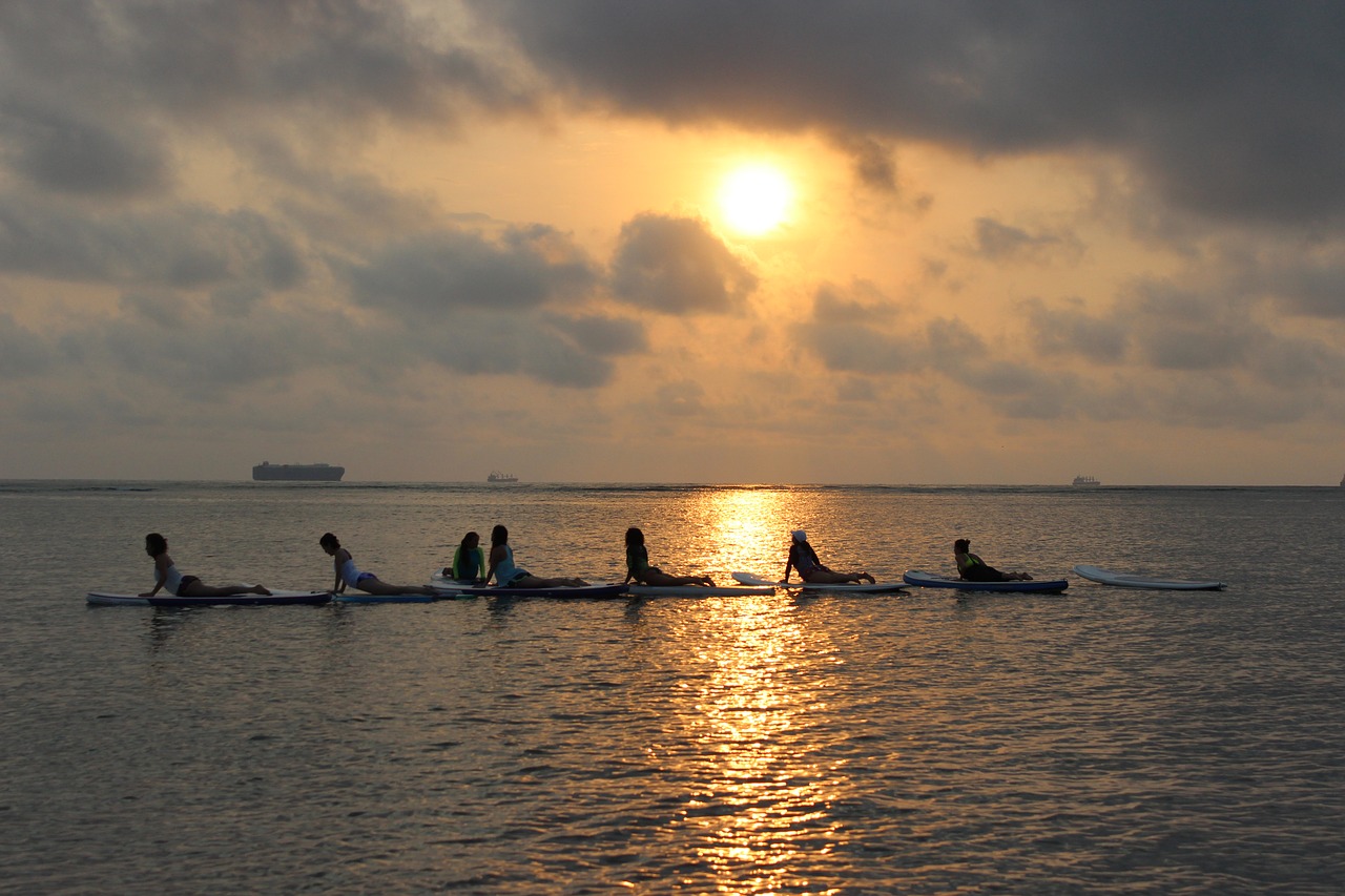 body of water  sunset  dawn free photo