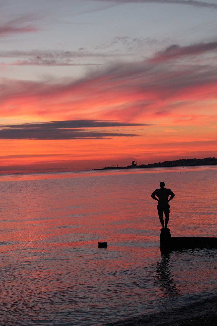 bodybuilding sunrise reflections free photo