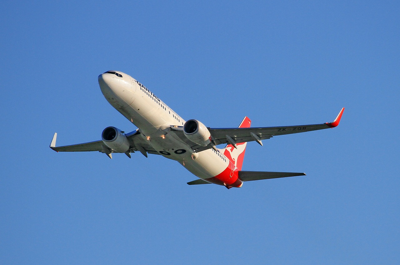 boeing 737 qantas jetconnect free photo
