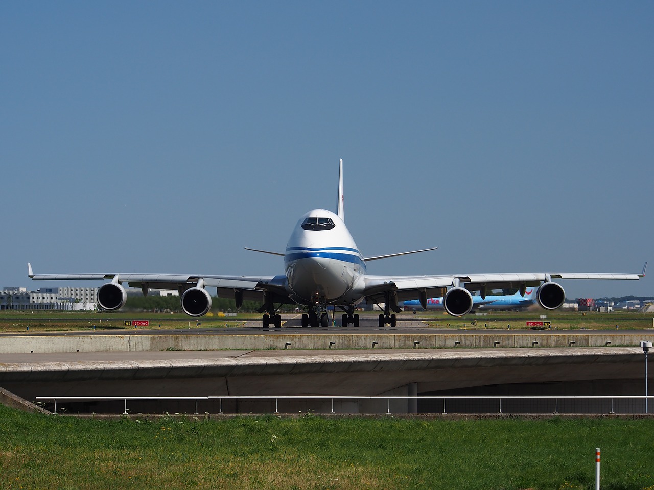 boeing 747 air china cargo jumbo jet free photo