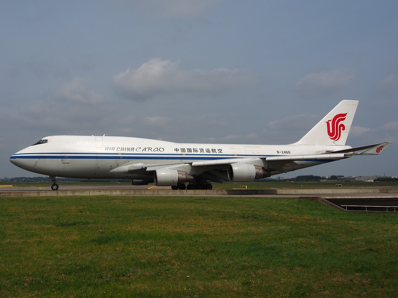 boeing 747 air china cargo jumbo jet free photo