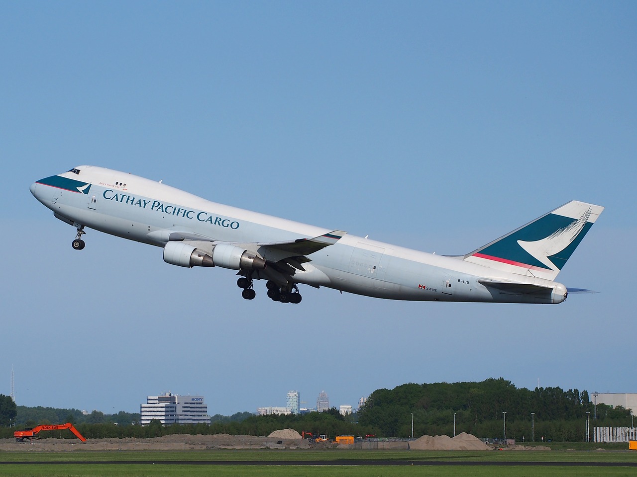 boeing 747 cathay pacific jumbo jet free photo