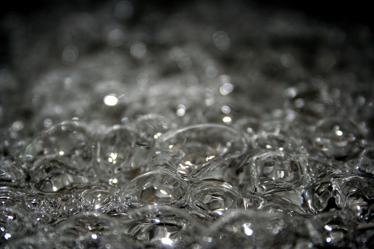 boiling water bubbles cooking free photo