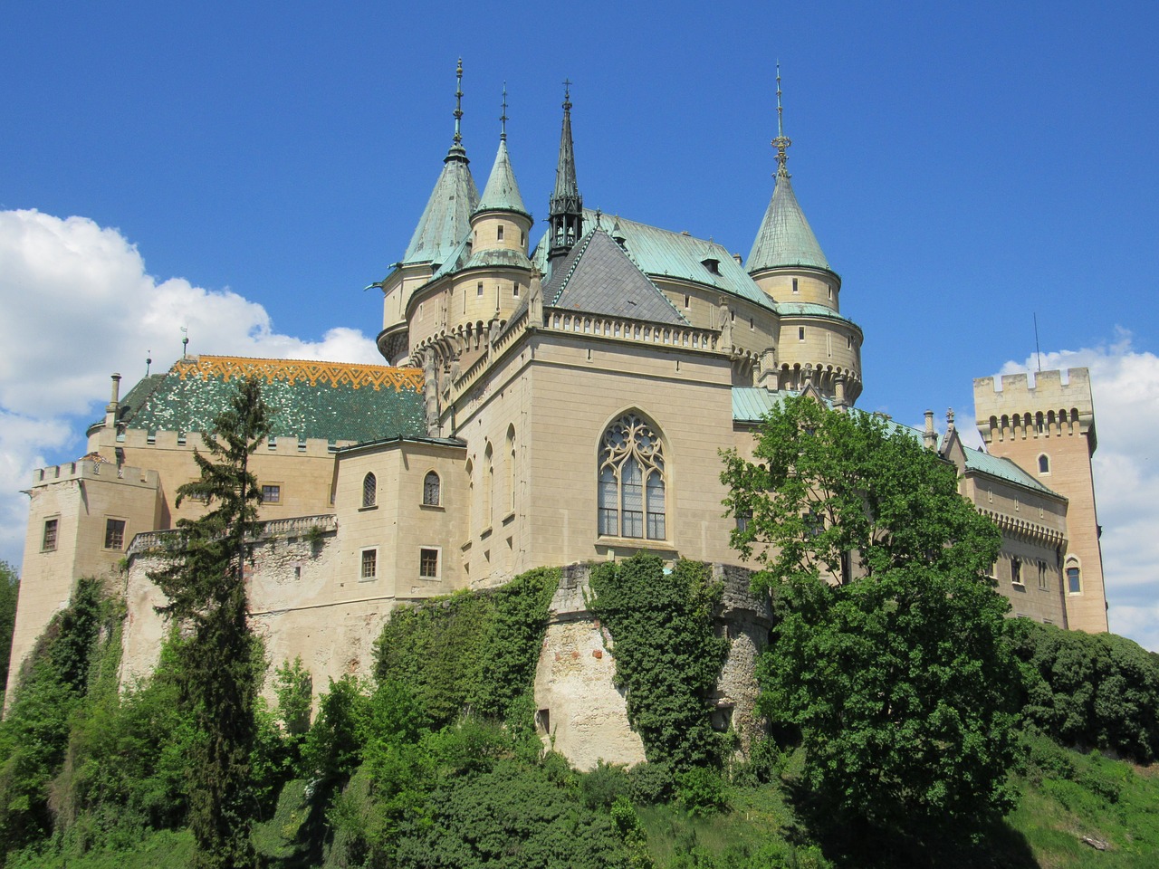 bojnice castle slovakia free photo