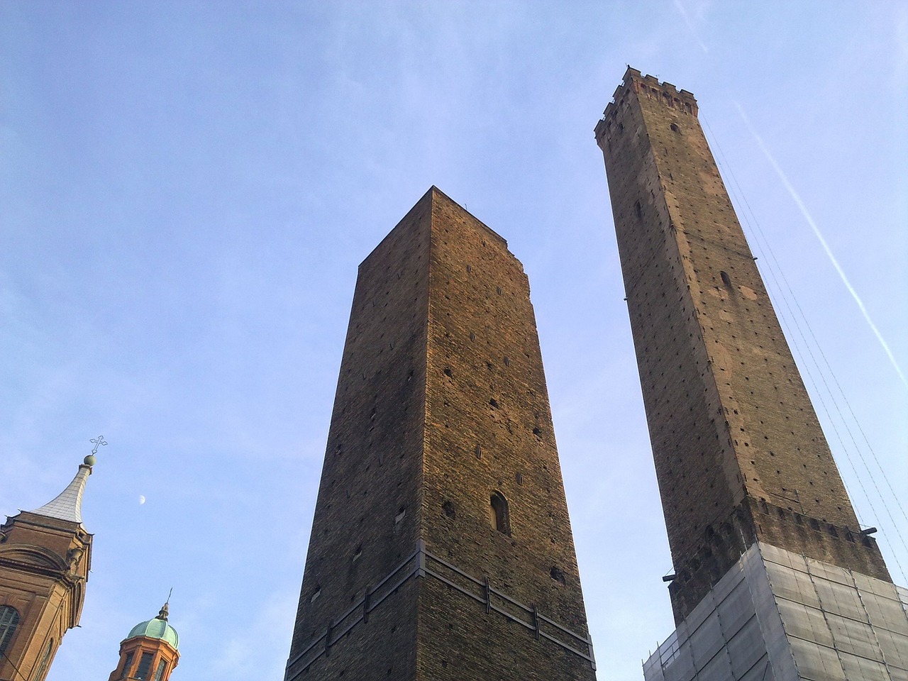 bologna two towers asinelli free photo