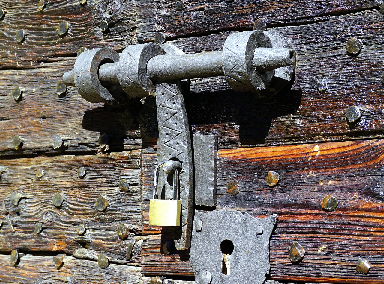 bolt old lock free photo