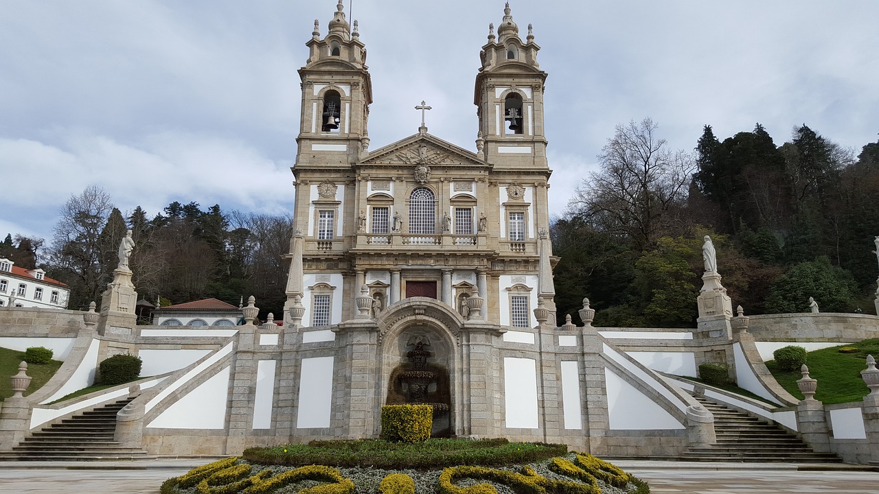 bom jesus braga sanctuary free photo