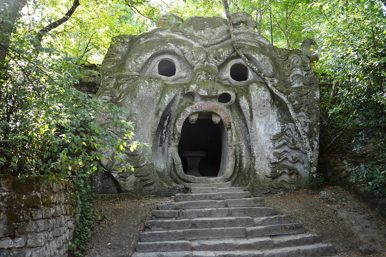 bomarzo forest monsters free photo